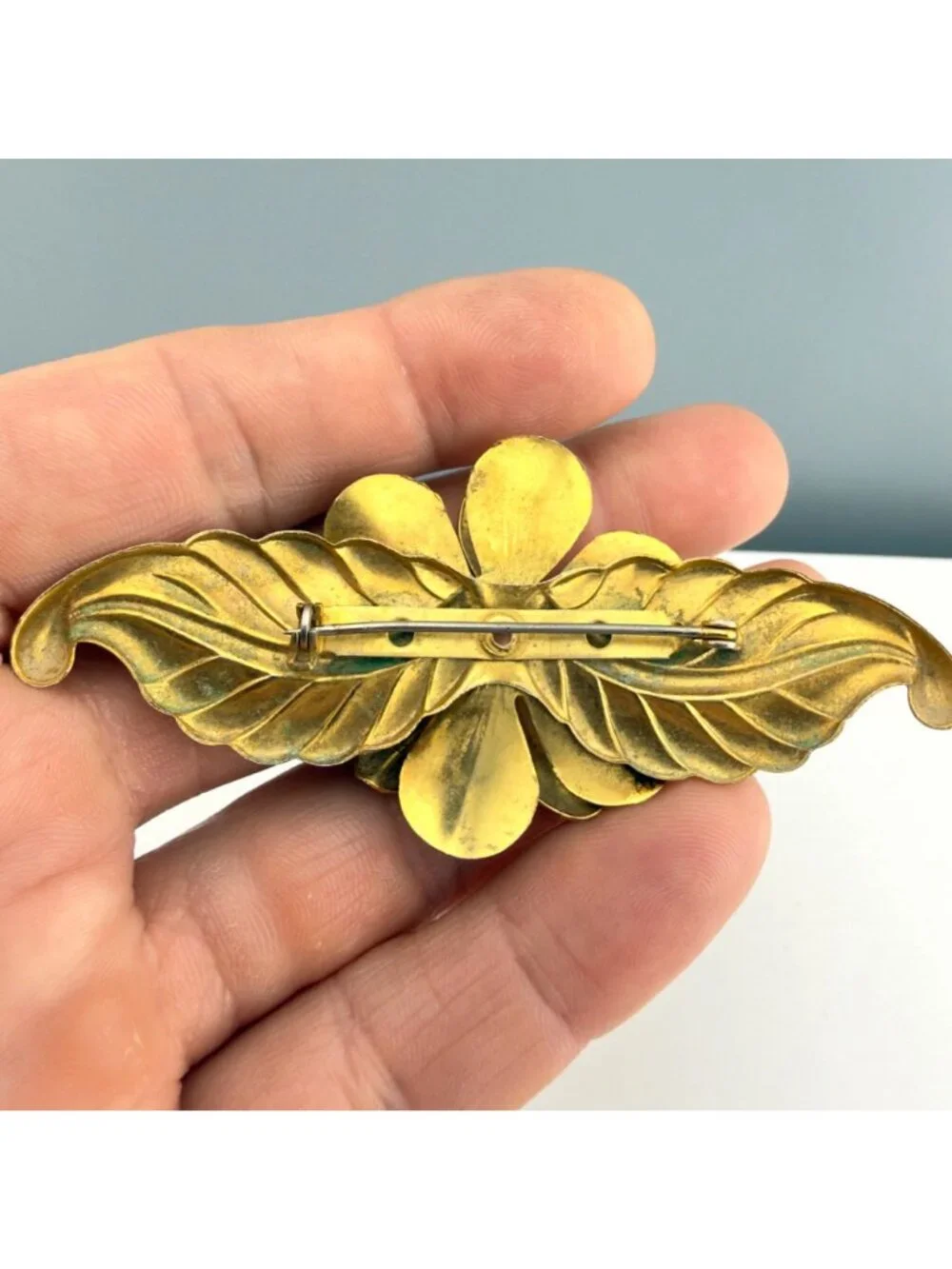Vintage Art Deco Floral Brooch Gold Tone Leaf Design 3